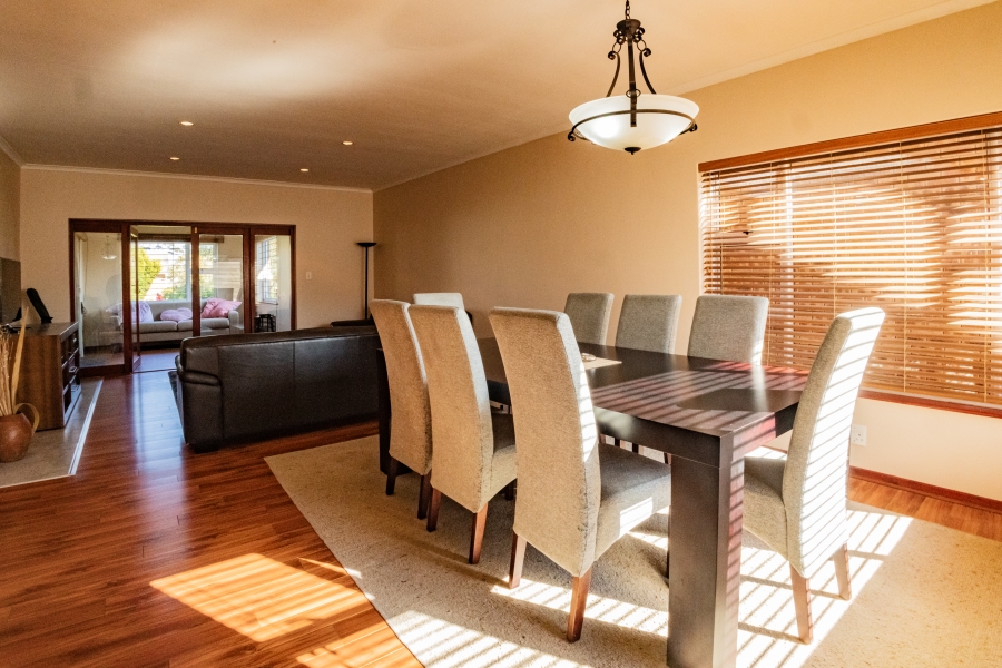 3 Bedroom Property for Sale in Kenridge Western Cape